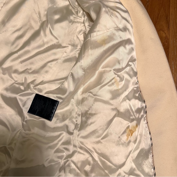 Burberry Wool Coat Women’s White Size 8 Button Long Capsule Wardrobe - Picture 12 of 14